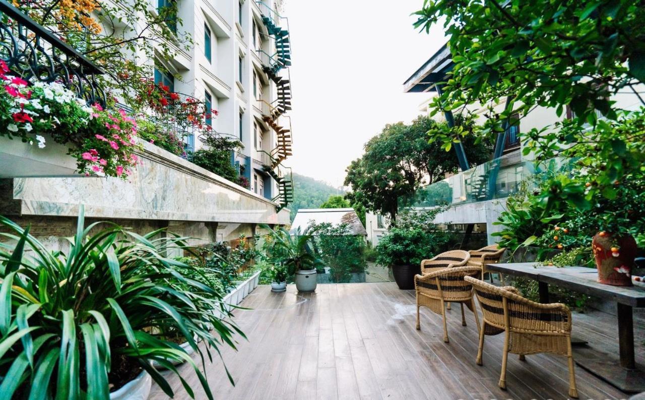 Lake Hills Hotel ฮาลอง ภายนอก รูปภาพ