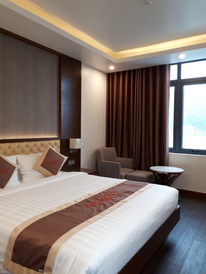Lake Hills Hotel ฮาลอง ภายนอก รูปภาพ